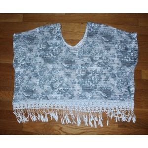 aeropostale poncho fringe floral top
